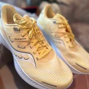 Saucony Guide 16